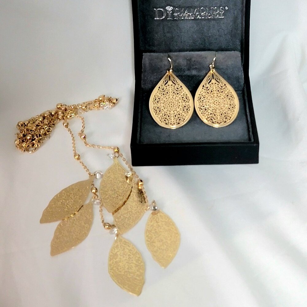 Necklace with Matching Leaf Drop Earrings - Intricate Leaf Patterns